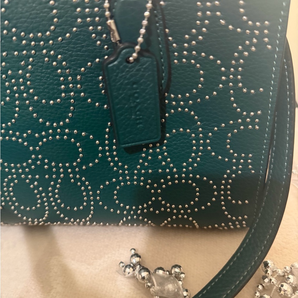 NWOT COACH leather bag COACH rivet Nina small tote shoulder bag. Emerald Green. - Picture 5 of 10